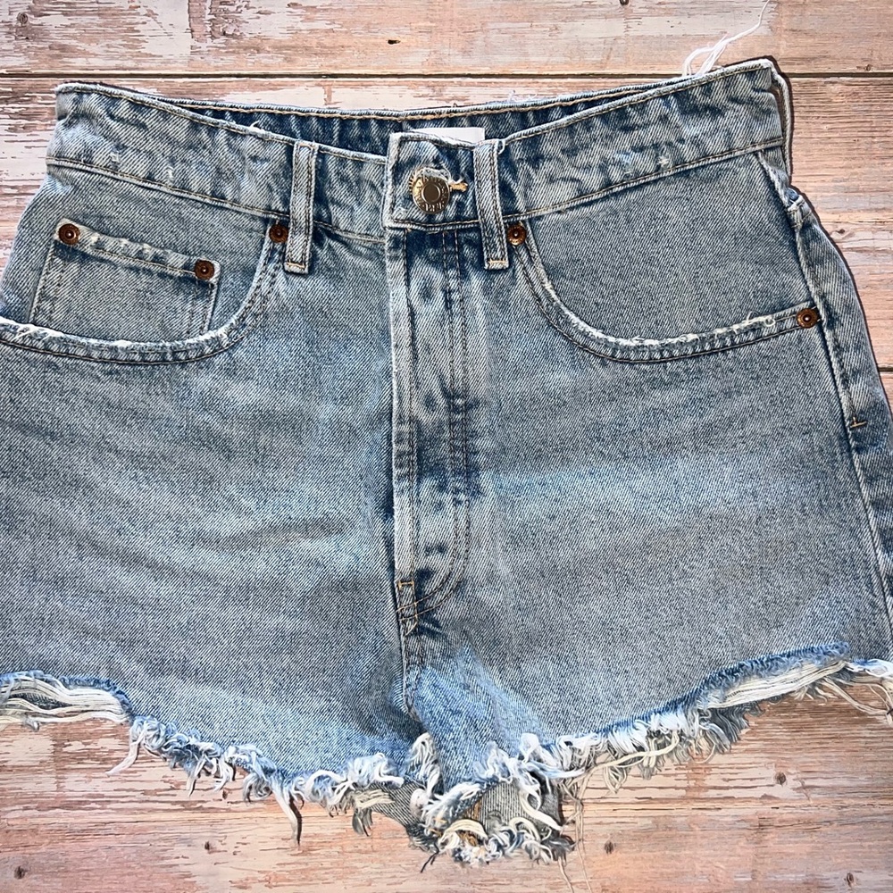 Zara Blue Jean Shorts with Distressed Vintage Style